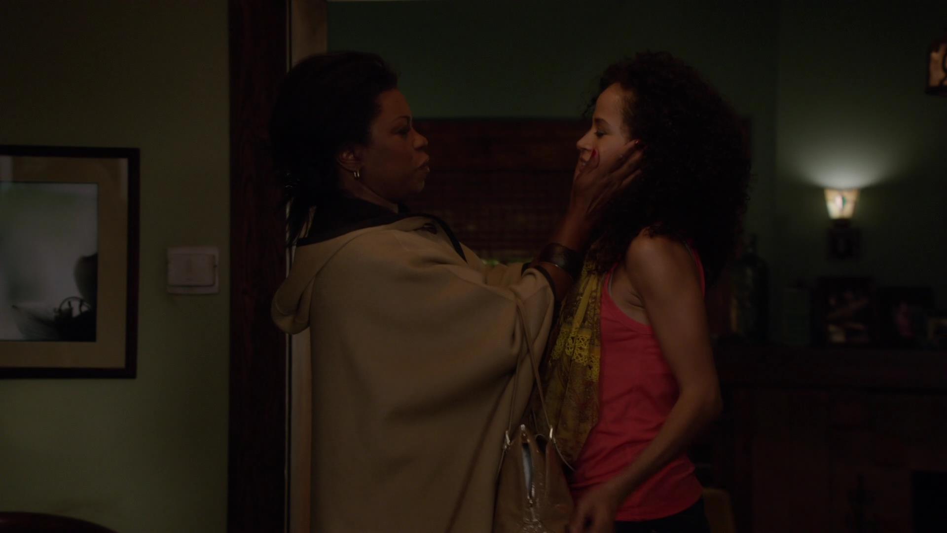 TheFosters104-0396.jpg