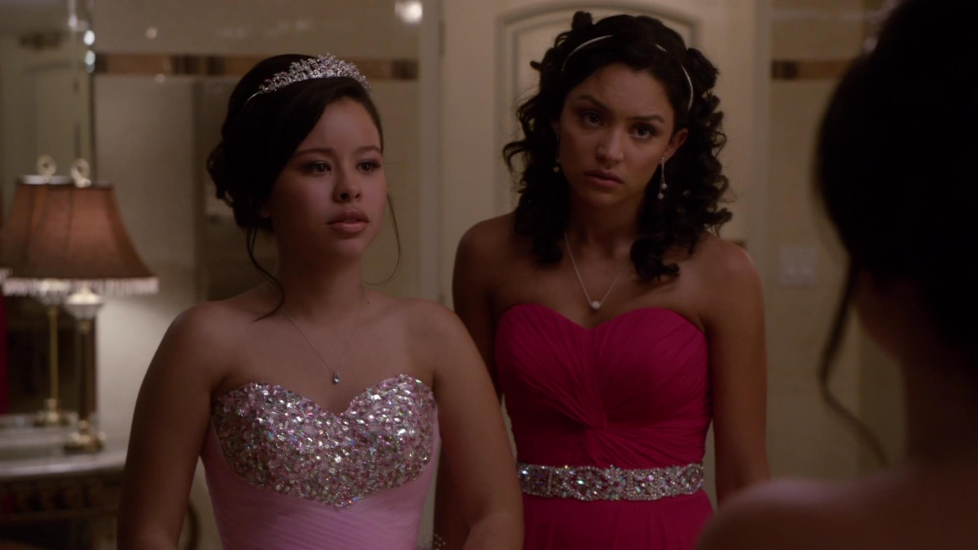 TheFosters104-0917.jpg