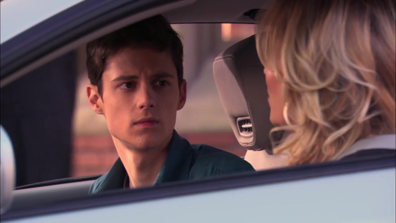 The_Secret_Life_of_the_American_Teenager_S02E03_1582.jpg