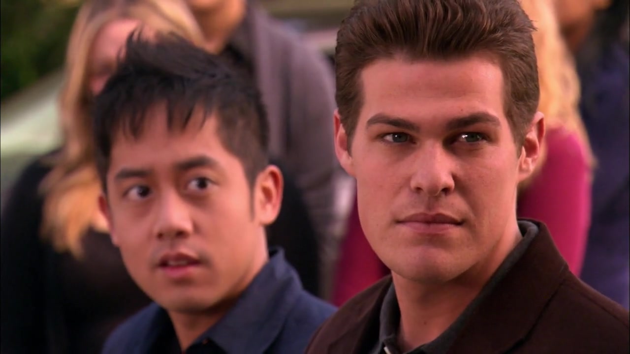 The_Secret_Life_of_the_American_Teenager_S02E03_2040.jpg