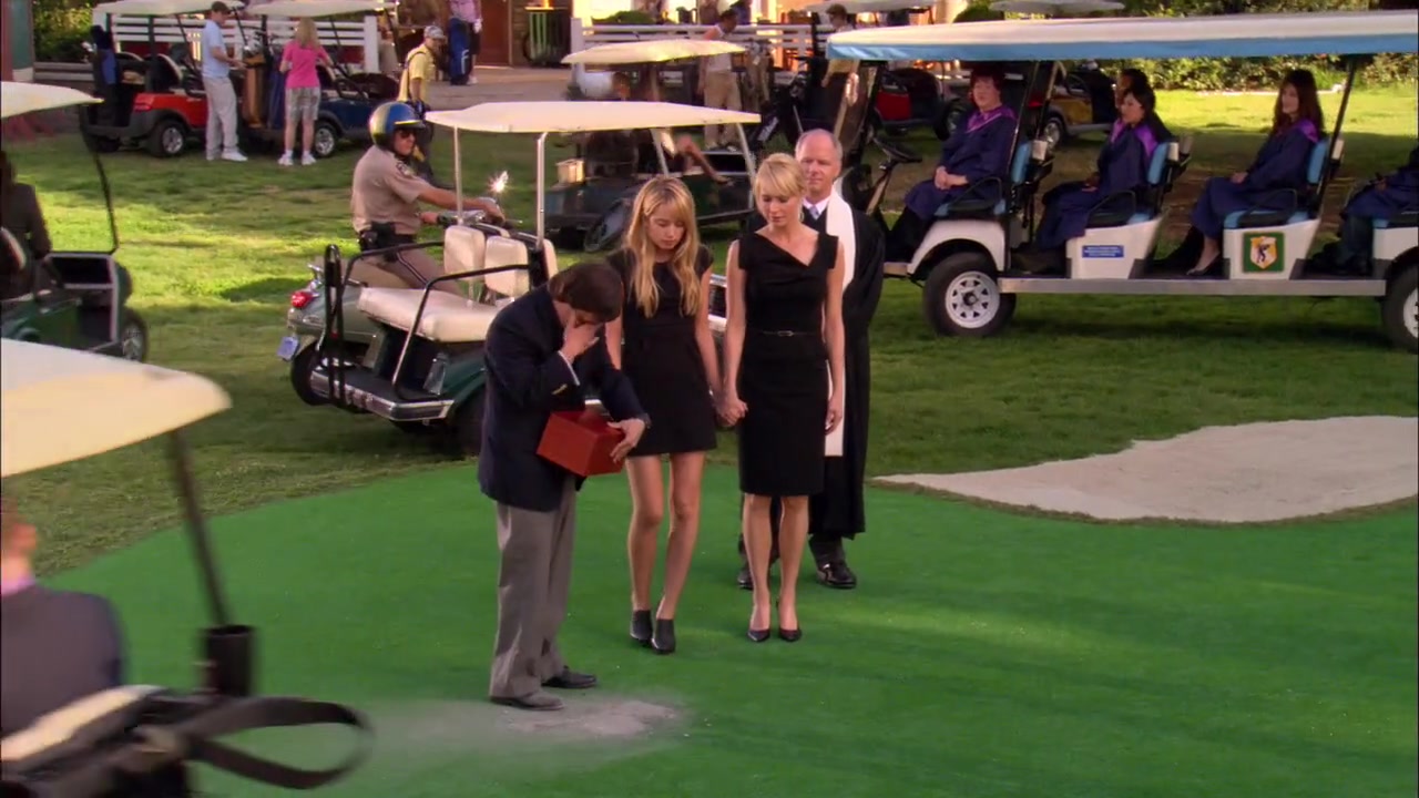 The_Secret_Life_of_the_American_Teenager_S02E03_2184.jpg