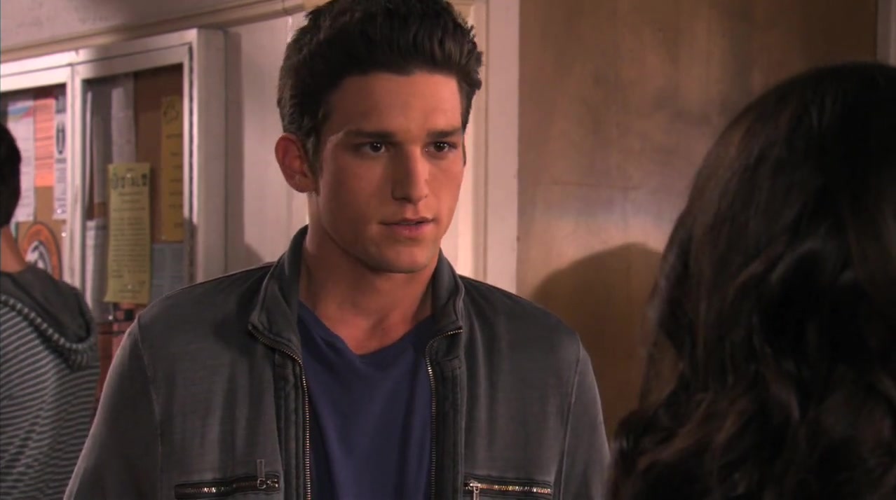 The_Secret_Life_of_the_American_Teenager_S02E06_0346.jpg