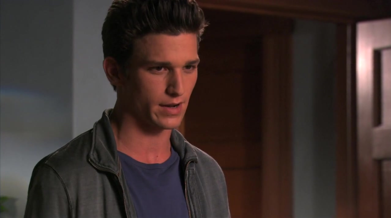 The_Secret_Life_of_the_American_Teenager_S02E06_1141.jpg