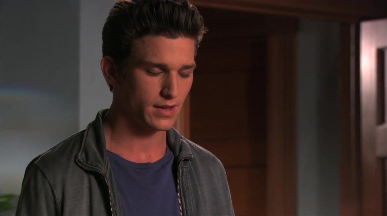 The_Secret_Life_of_the_American_Teenager_S02E06_1143.jpg