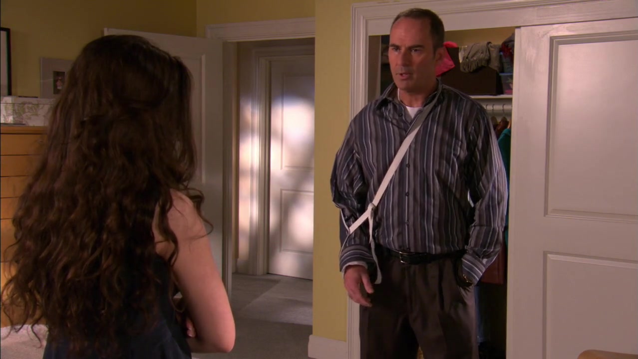 The_Secret_Life_of_the_American_Teenager_S02E09_0155.jpg