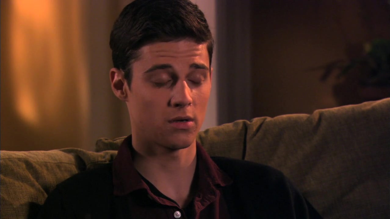 The_Secret_Life_of_the_American_Teenager_S02E10_2075.jpg