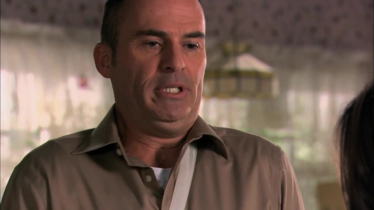 The_Secret_Life_of_the_American_Teenager_S02E11_0112.jpg