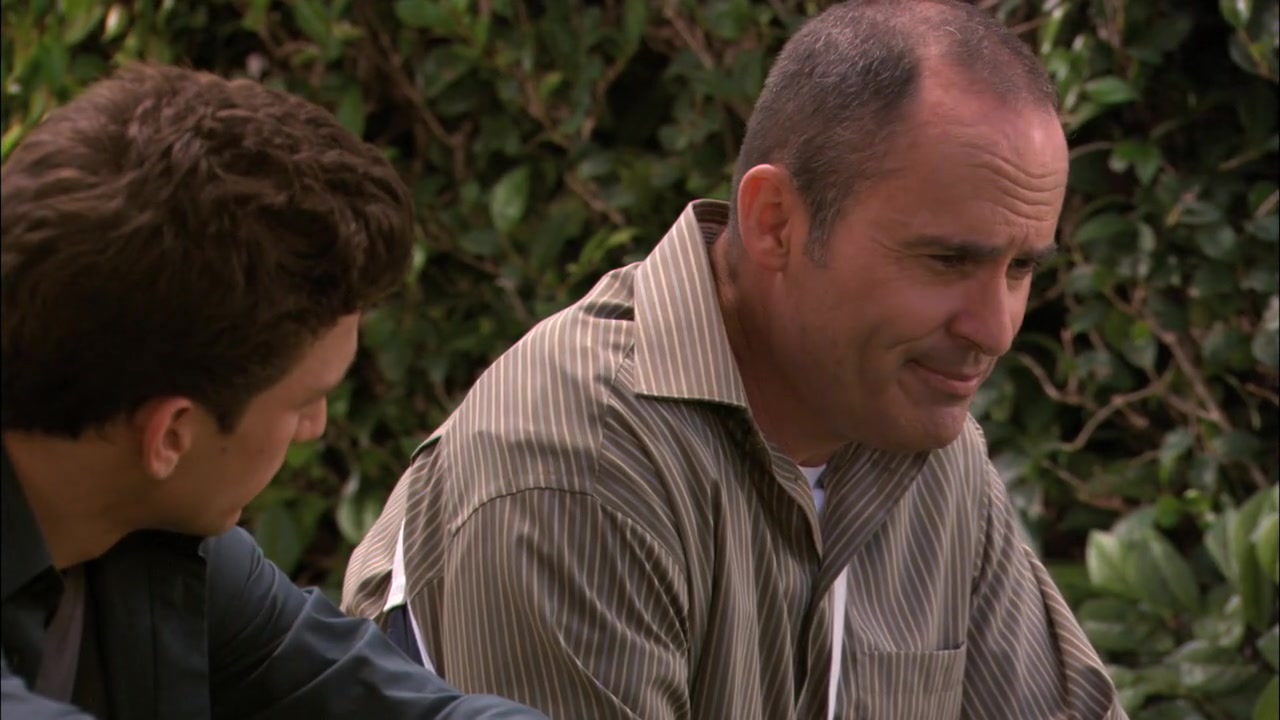 The_Secret_Life_of_the_American_Teenager_S02E12_0451.jpg