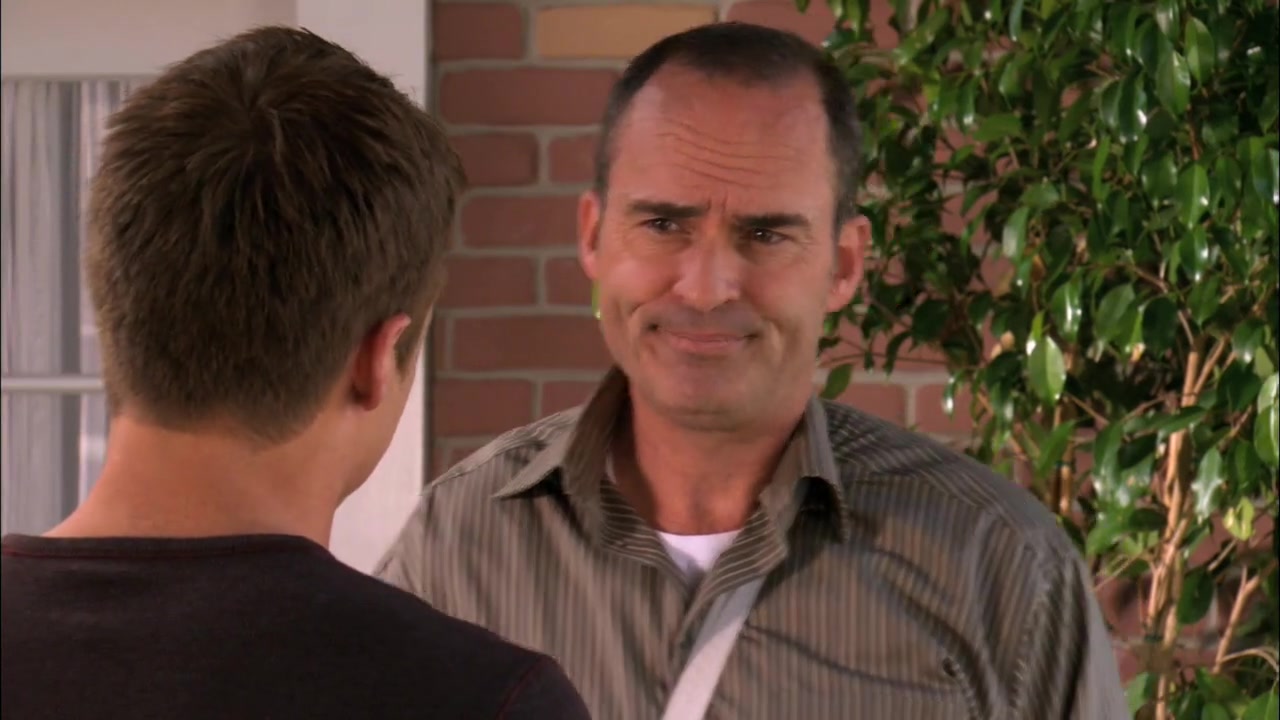 The_Secret_Life_of_the_American_Teenager_S02E12_0651.jpg