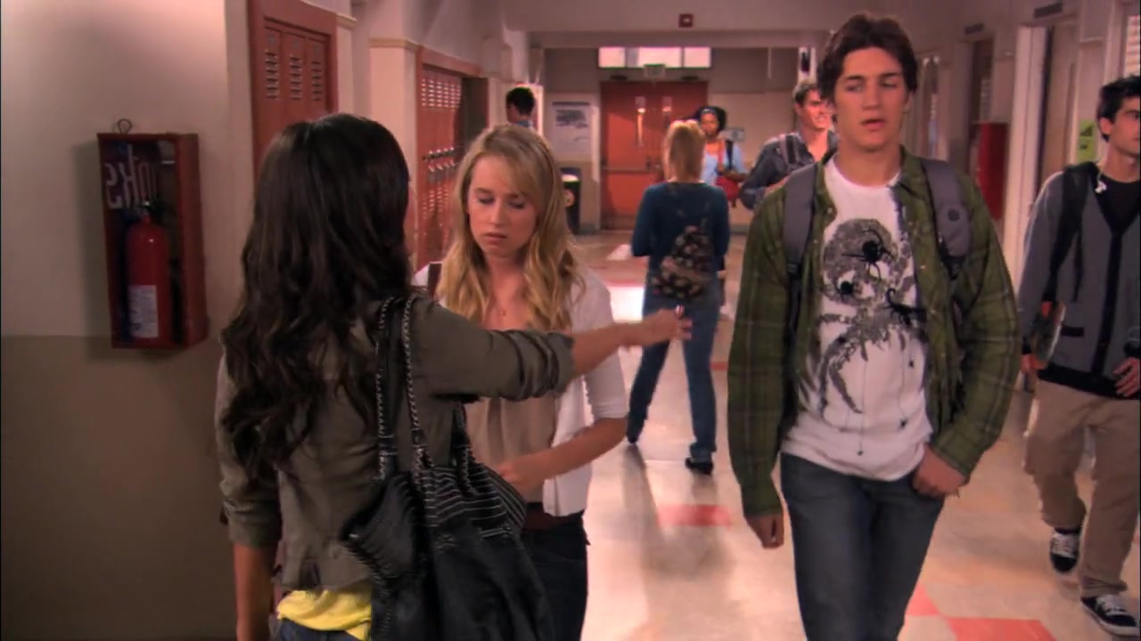 The_Secret_Life_of_the_American_Teenager_S02E13_0519.jpg