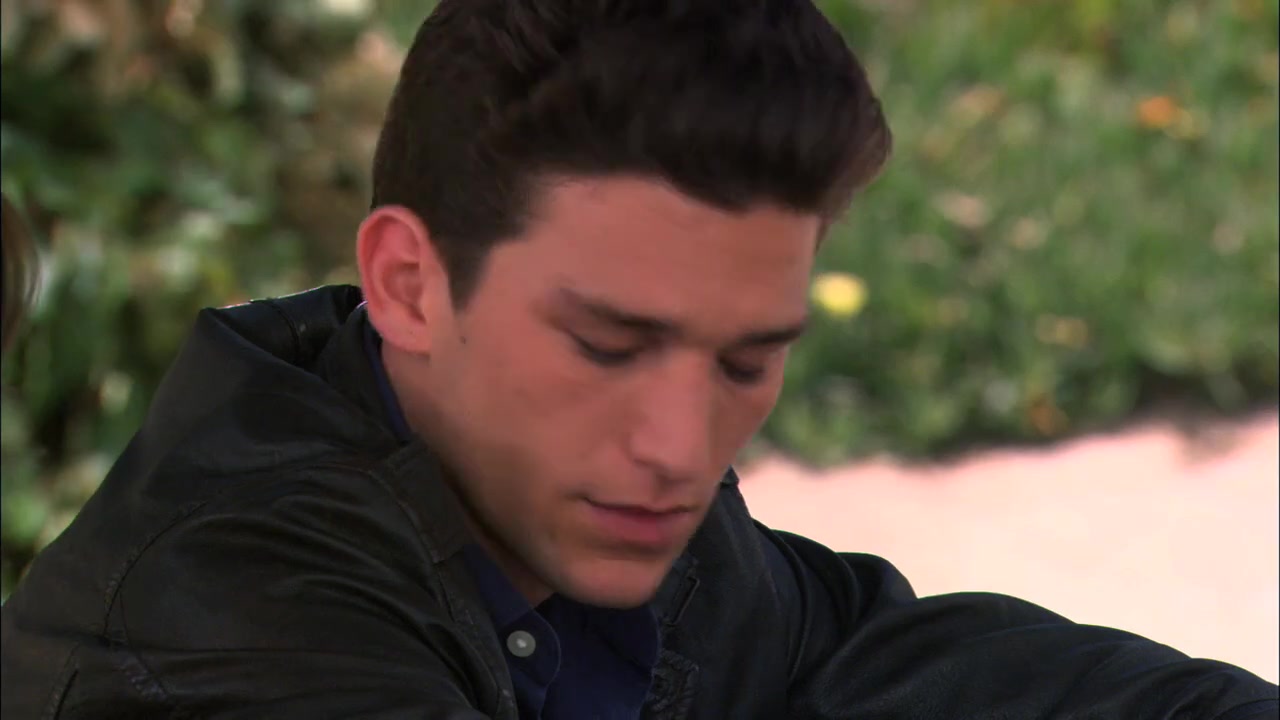 The_Secret_Life_of_the_American_Teenager_S02E13_1299.jpg