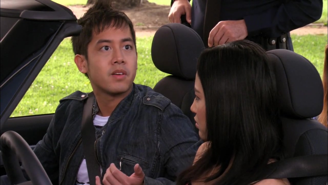 The_Secret_Life_of_the_American_Teenager_S02E13_1544.jpg