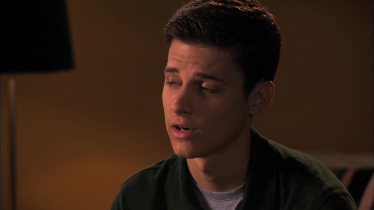 The_Secret_Life_of_the_American_Teenager_S02E13_1948.jpg