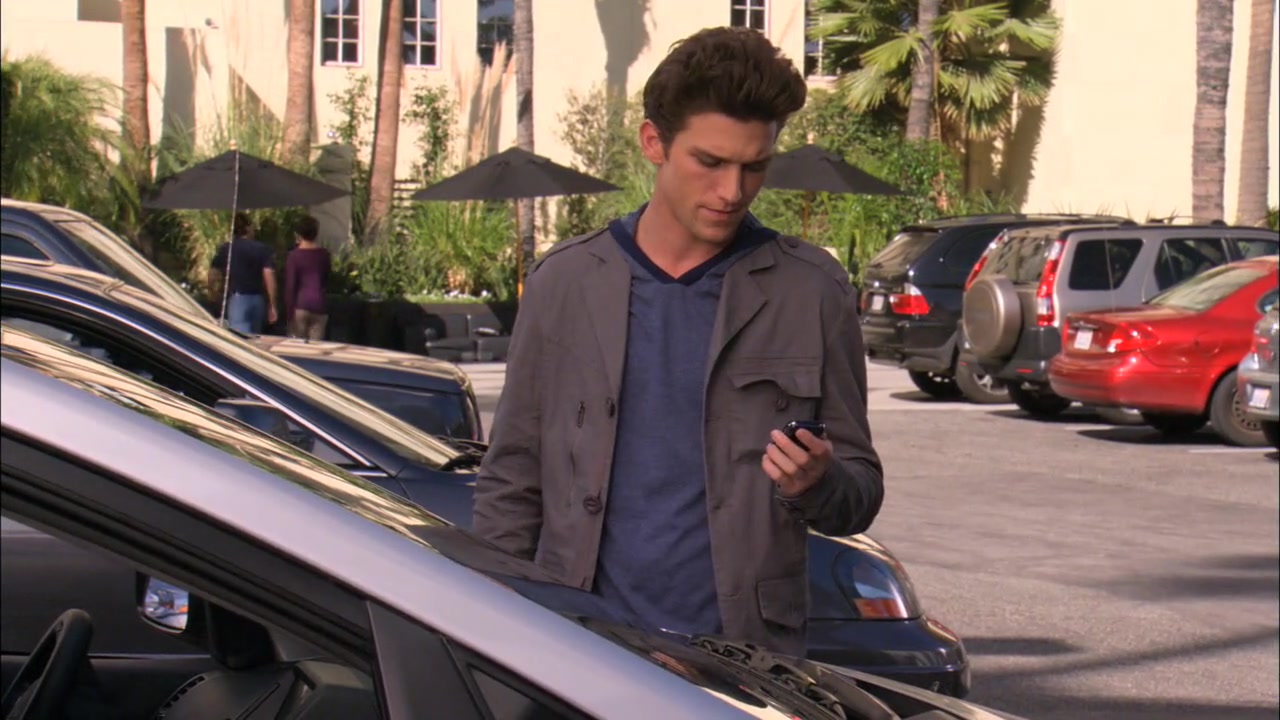 The_Secret_Life_of_the_American_Teenager_S02E21_0131.jpg